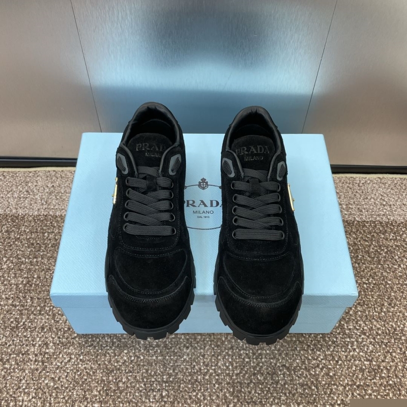 Pra*a casual shoes